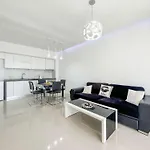 شقة Azure Coast C27