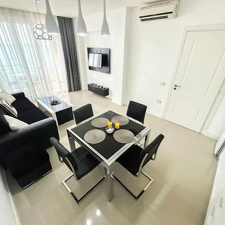 Azure Coast C27 *