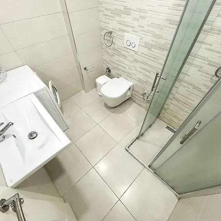 Azure Coast C27 Durrës
