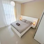 Azure Coast C27 Durrës