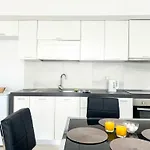 Azure Coast C27 Lejlighed