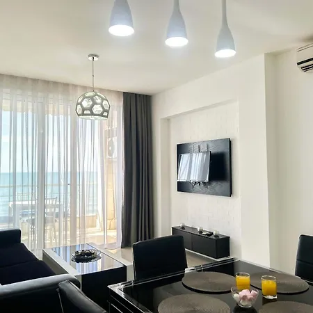 Azure Coast C27 Appartement