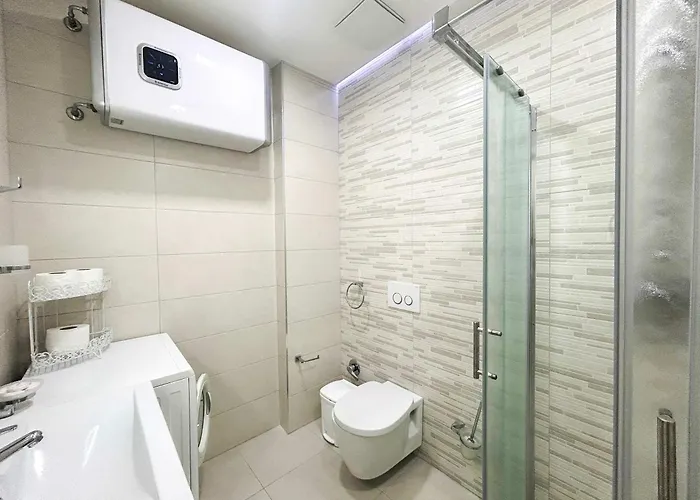 Azure Coast C27 Durrës